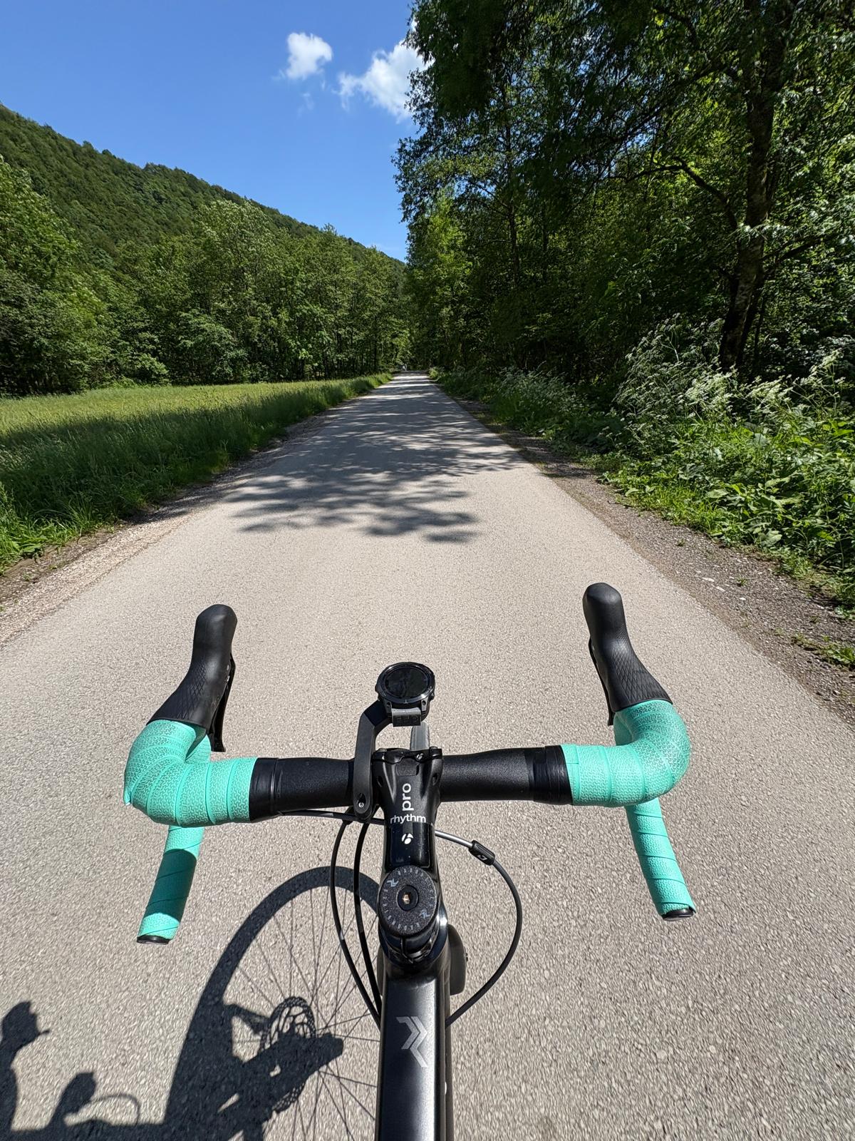Radon R1 road bike rental in Bovec - Alu frame with Shimano 105 groupset